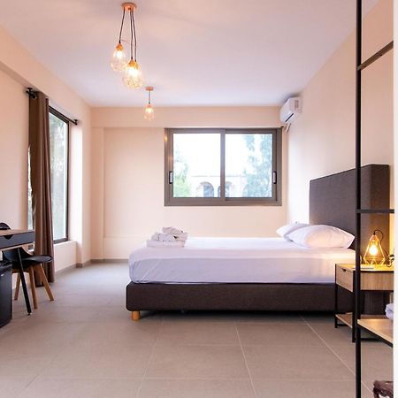 Mini Suites Near Athen'S Airport Free Shuttle From And To Athen'S Airport Spáta Exterior foto