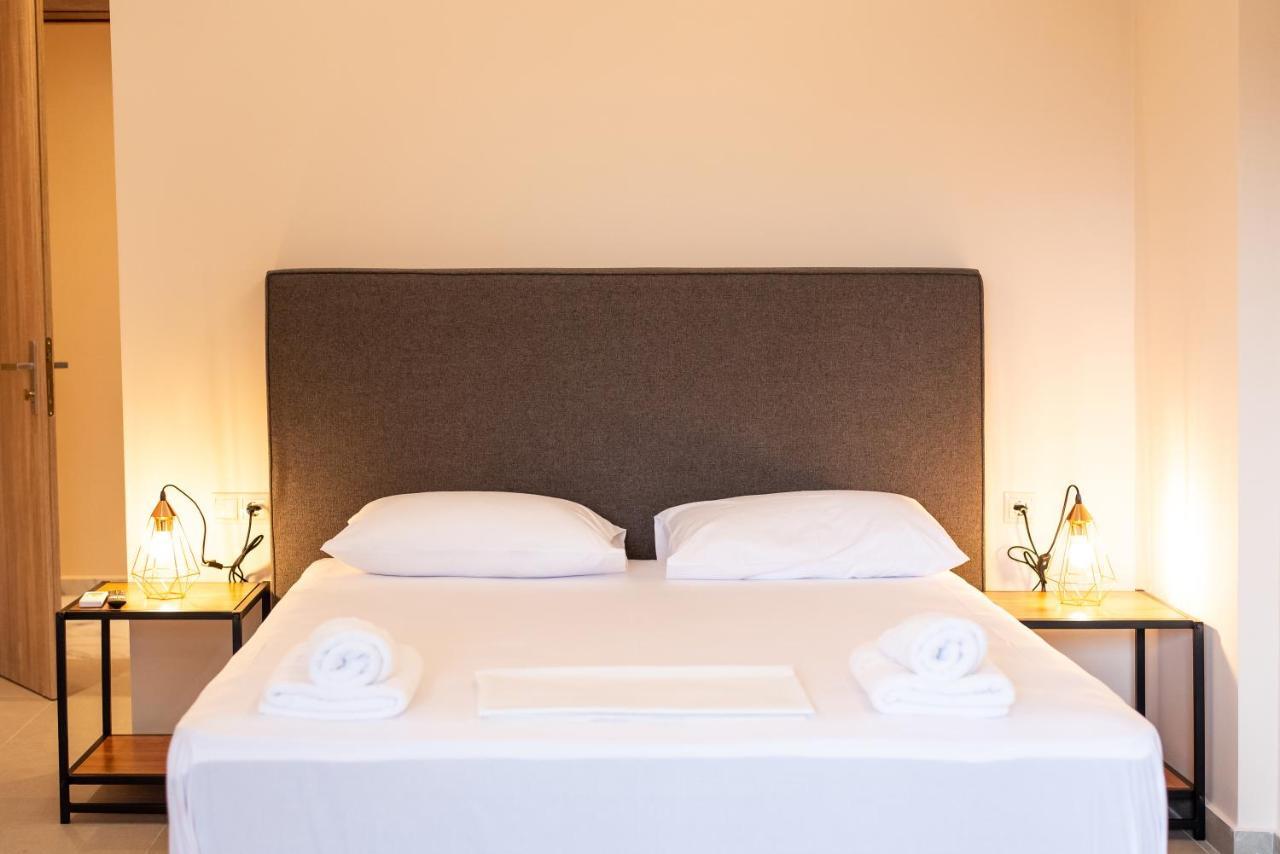 Mini Suites Near Athen'S Airport Free Shuttle From And To Athen'S Airport Spáta Exterior foto