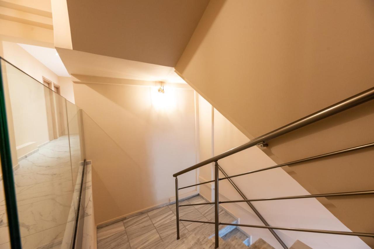 Mini Suites Near Athen'S Airport Free Shuttle From And To Athen'S Airport Spáta Exterior foto